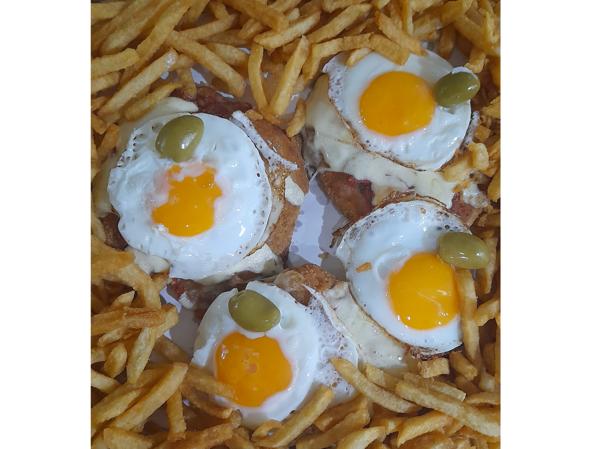 PIZZANESA C/HUEVO FRITO