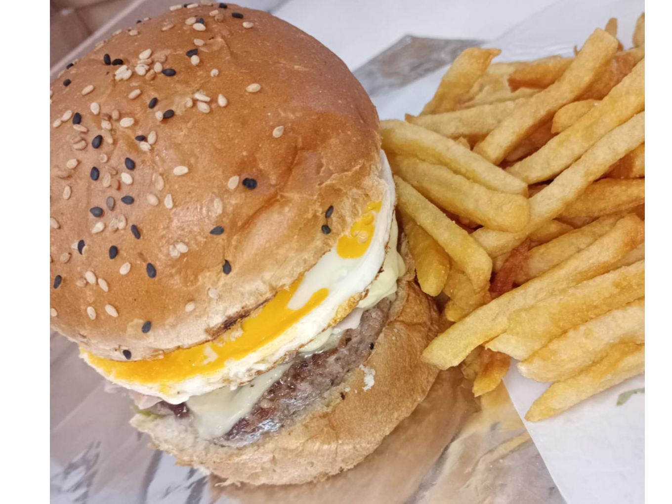 BURGUER DOBLE CARNE COMPLETA