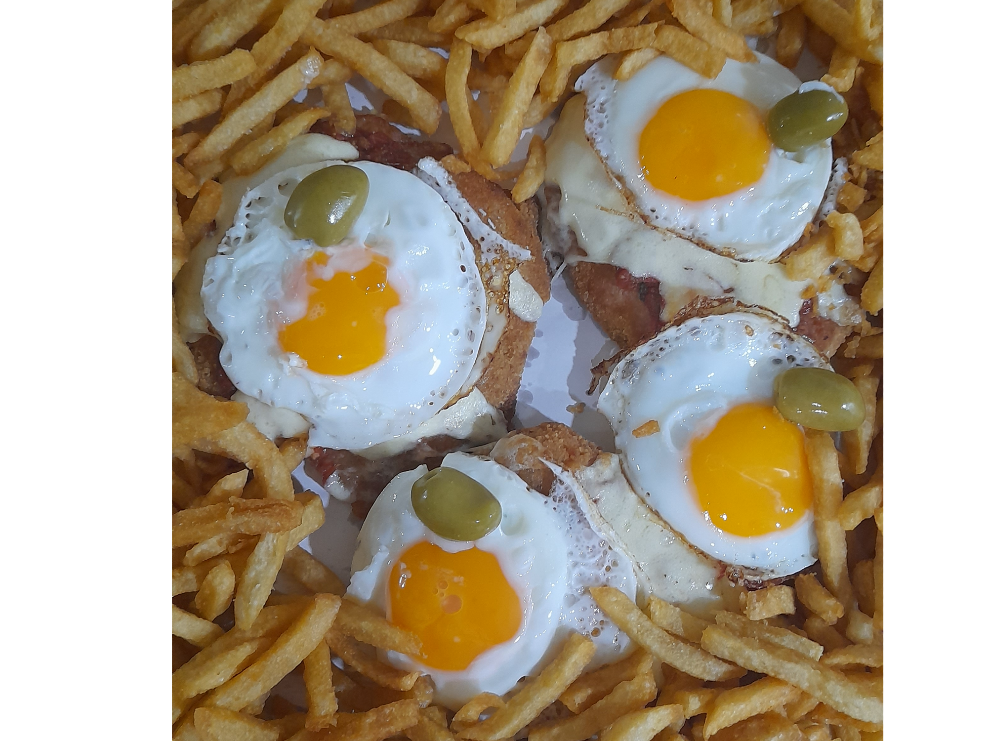 SUPER C/HUEVOS FRITOS de Pizzeria Fonavi
