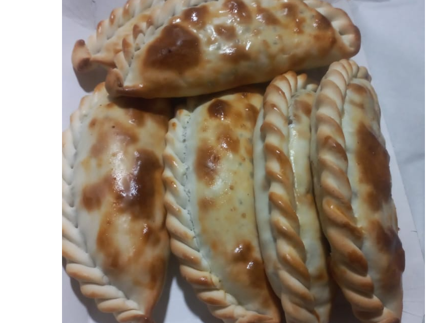 1/2 DOC EMPANADAS