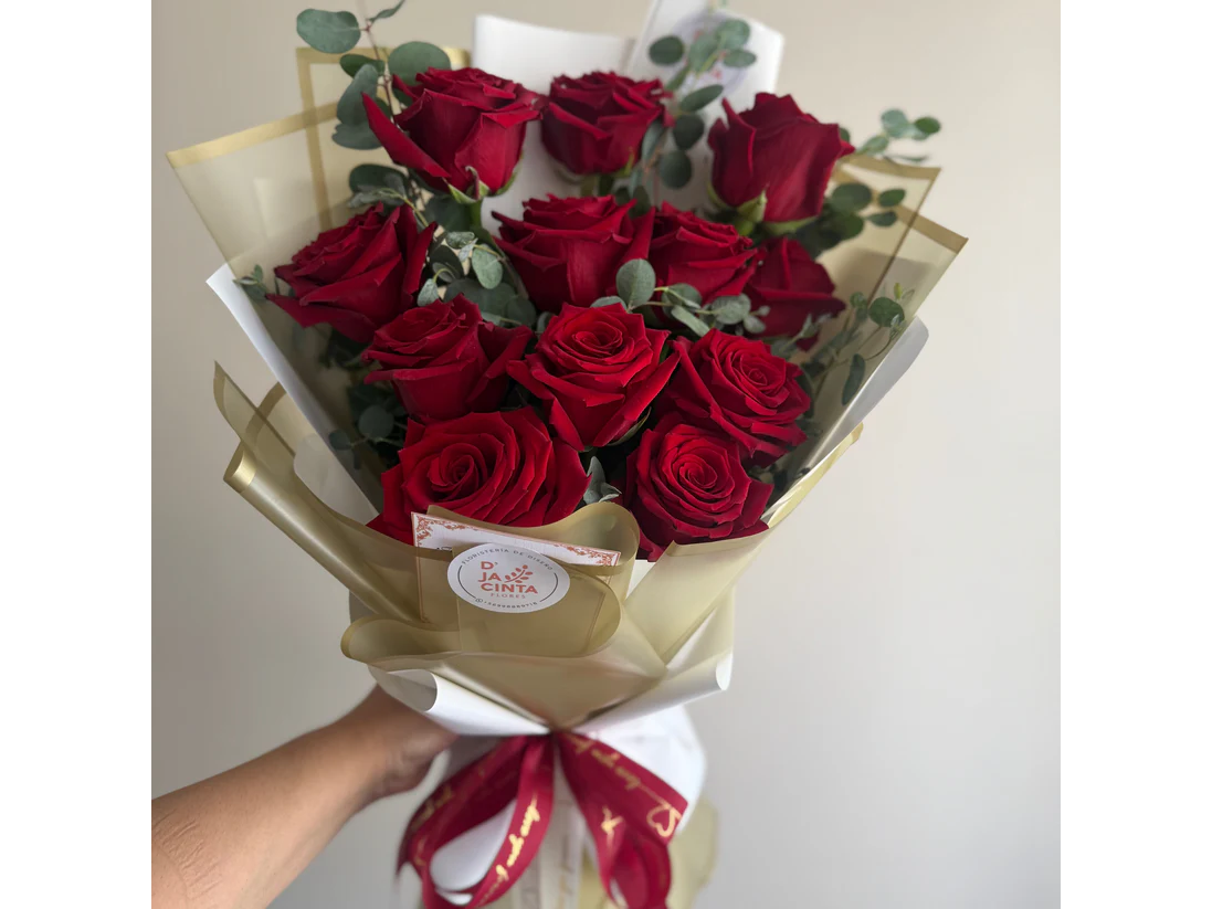 Ramo Frontal 12 Rosas Rojas