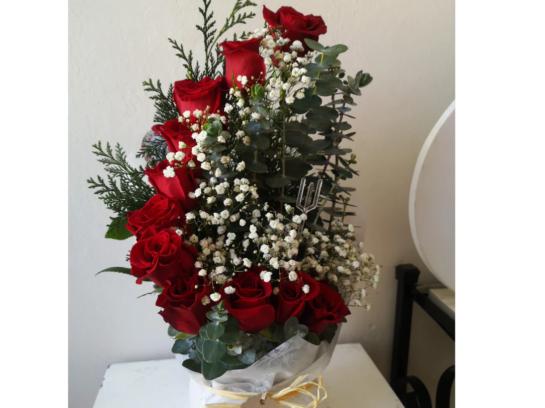Arreglo Espiral 12 Rosas Rojas