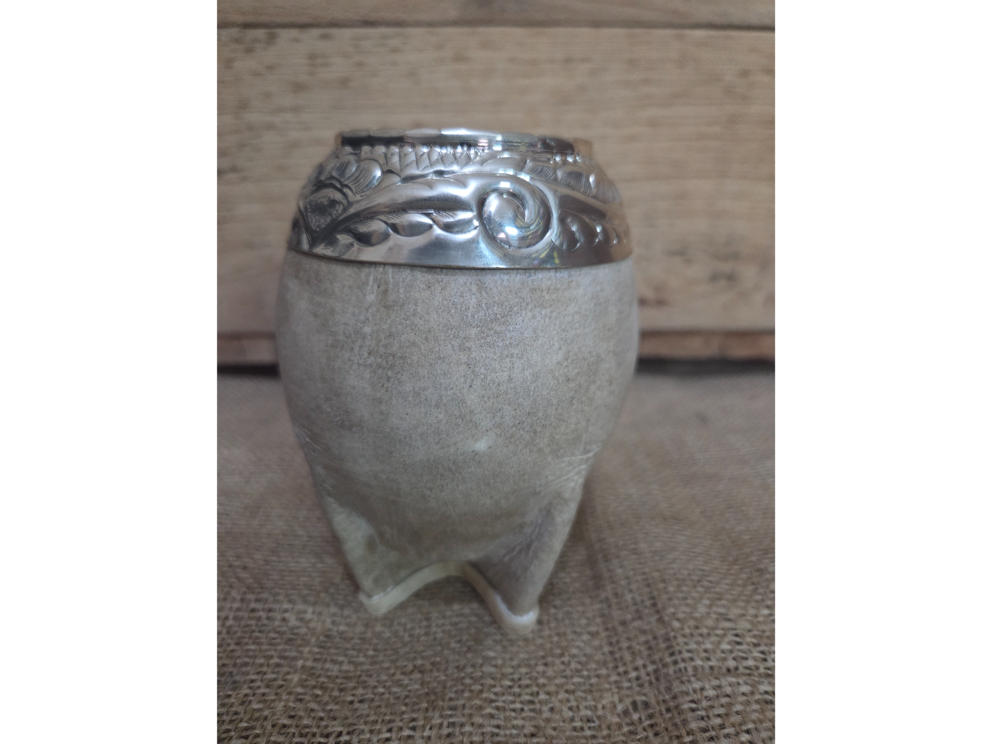 Mate torpedo cuero crudo uruguayo cincelado al lacre