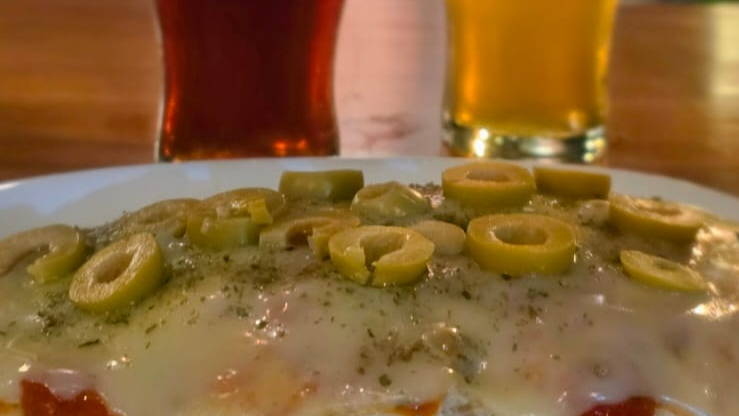 PROMO Pizzeta + 2 Chops/Cerveza LT