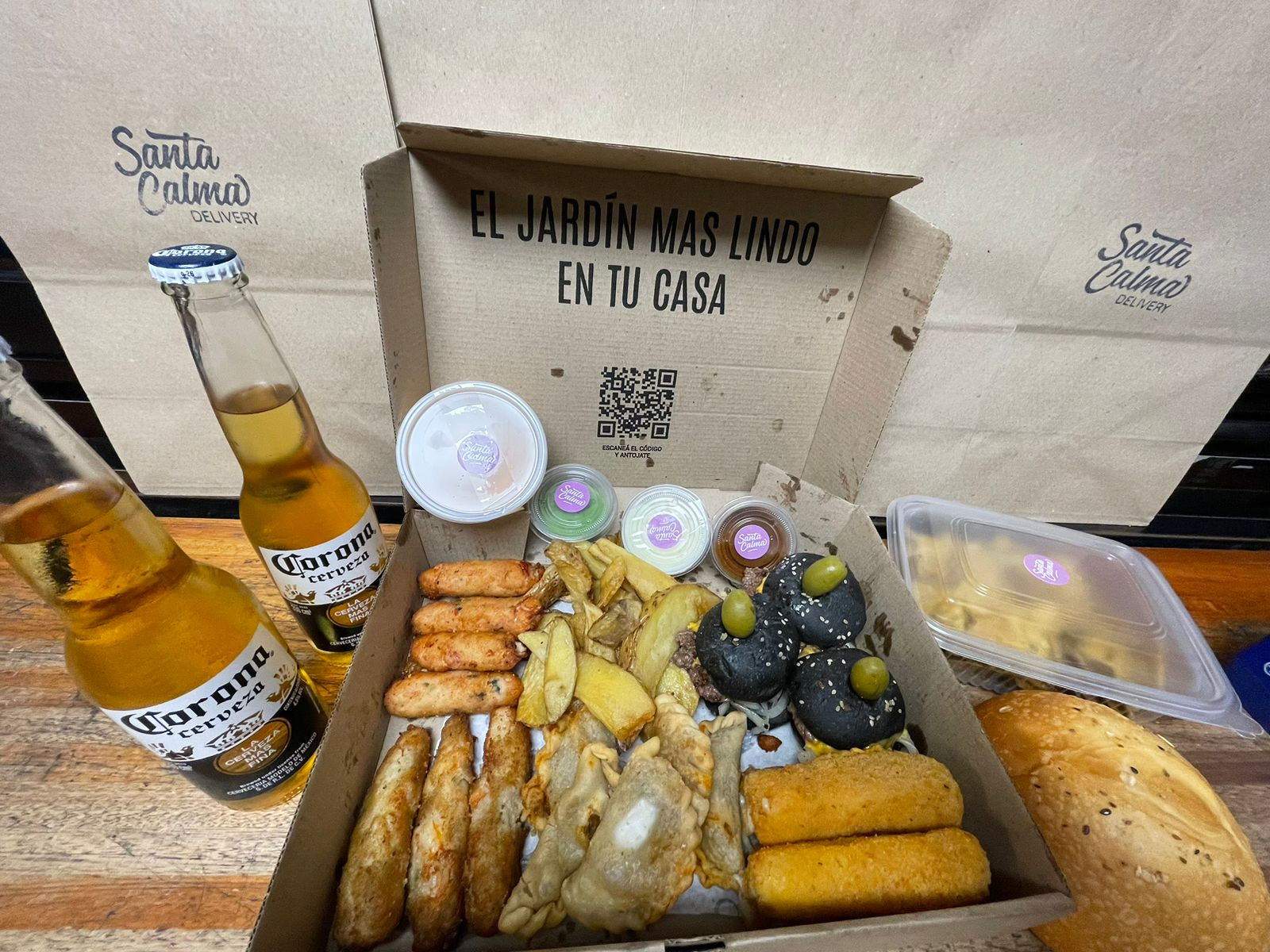 Tabla de la casa + 2 coronas