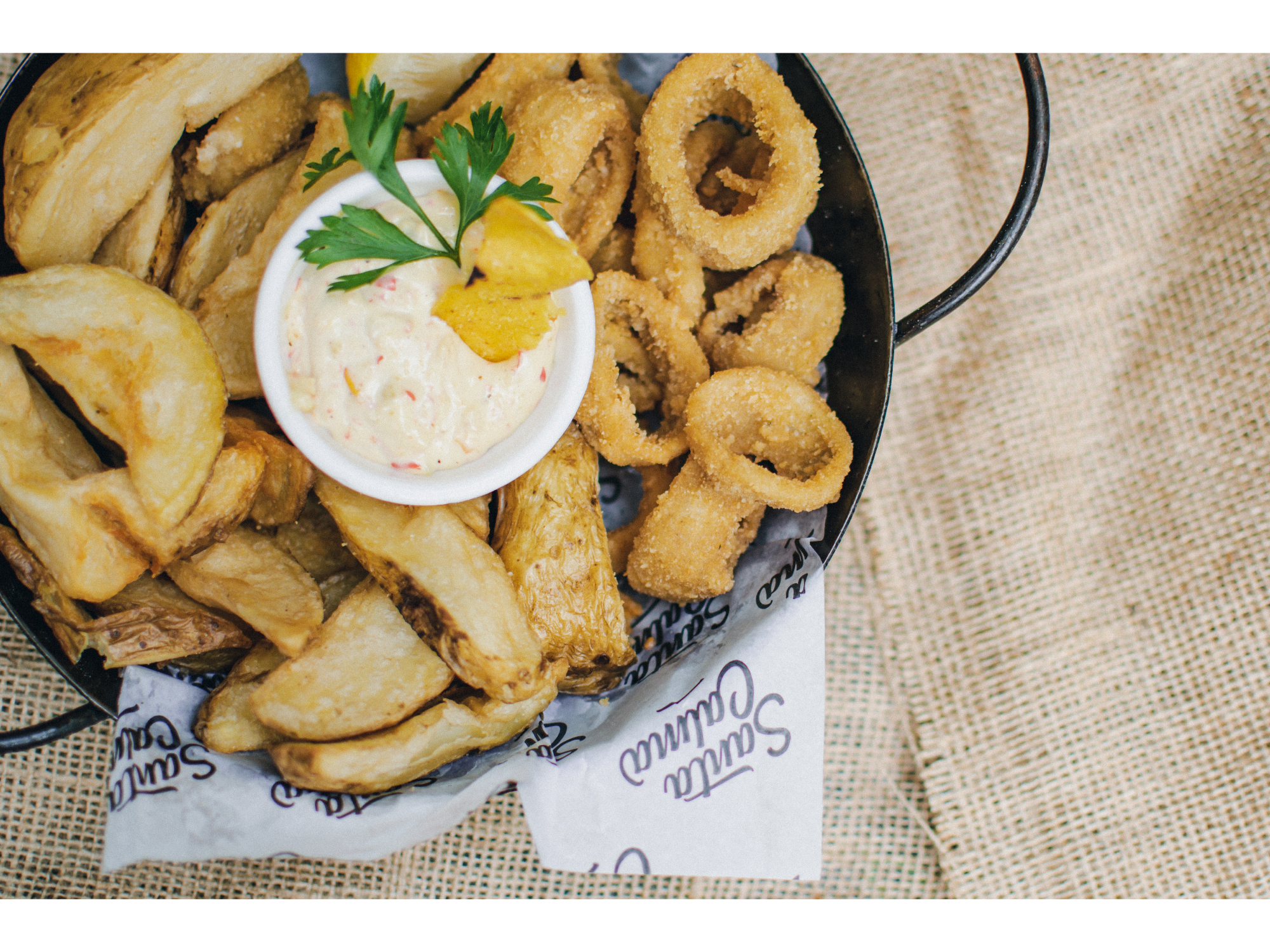 Rabas con papas fritas