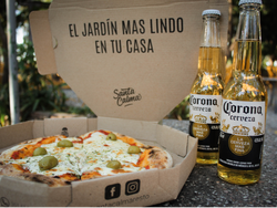 1 Pizza + 2 coronas