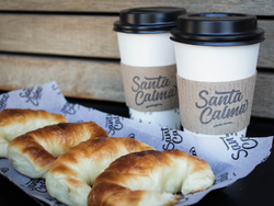 2 Café mediano + 4 medialunas o criollos