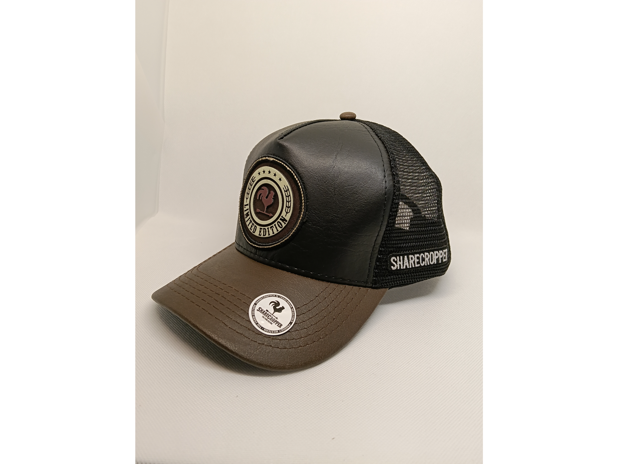 Sharecropper (frente y visera ecocuero, visera Marron, frente y red negra)