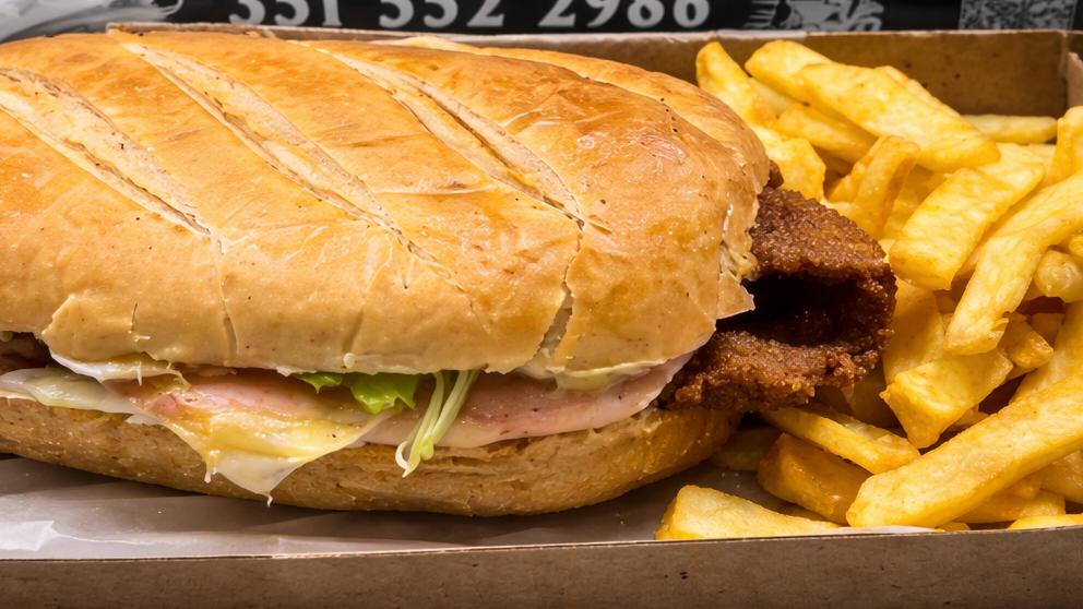 SANDWICH DE MILANESA C/ FRITA