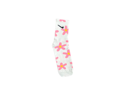 Nike con flores rosa