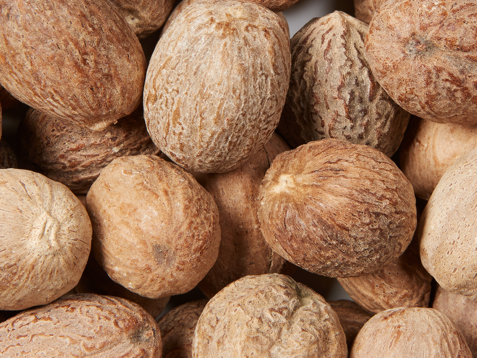 NUEZ MOSCADA ENTERA X2U