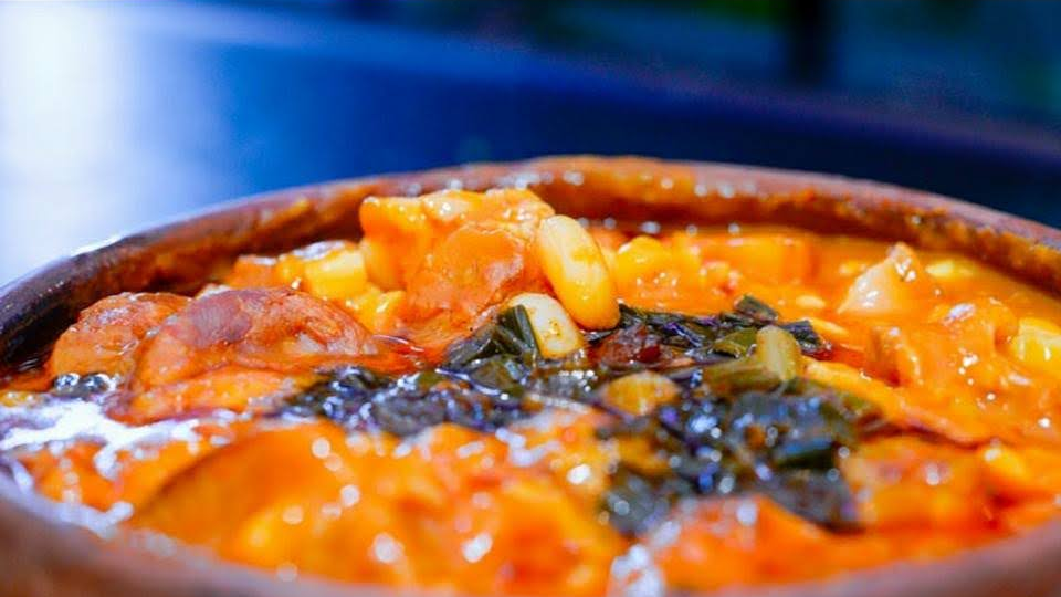 LOCRO