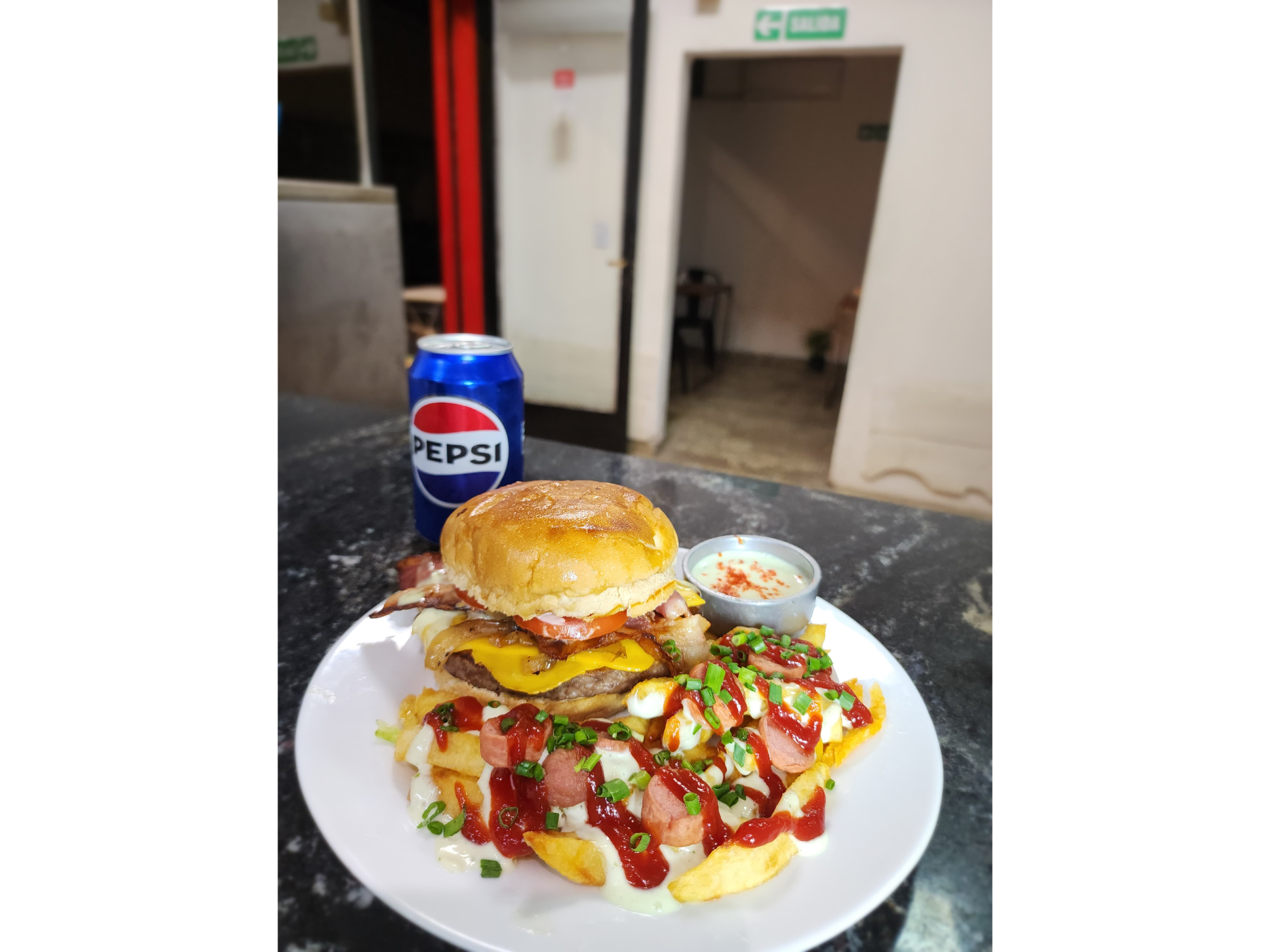 Paty xl ➕ salchipapas ➕ Pepsi
