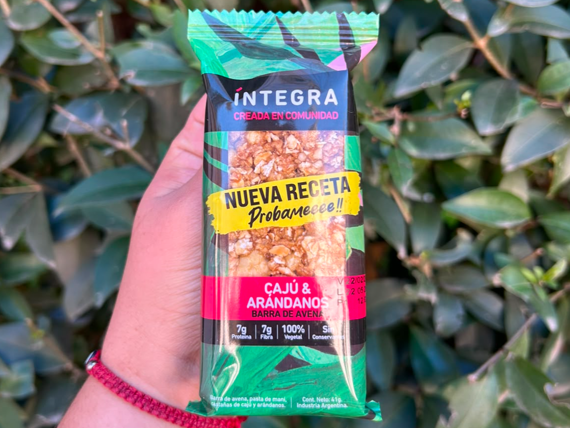 Barrita de Cereal Integra Avena, caju y arandanos 41grs