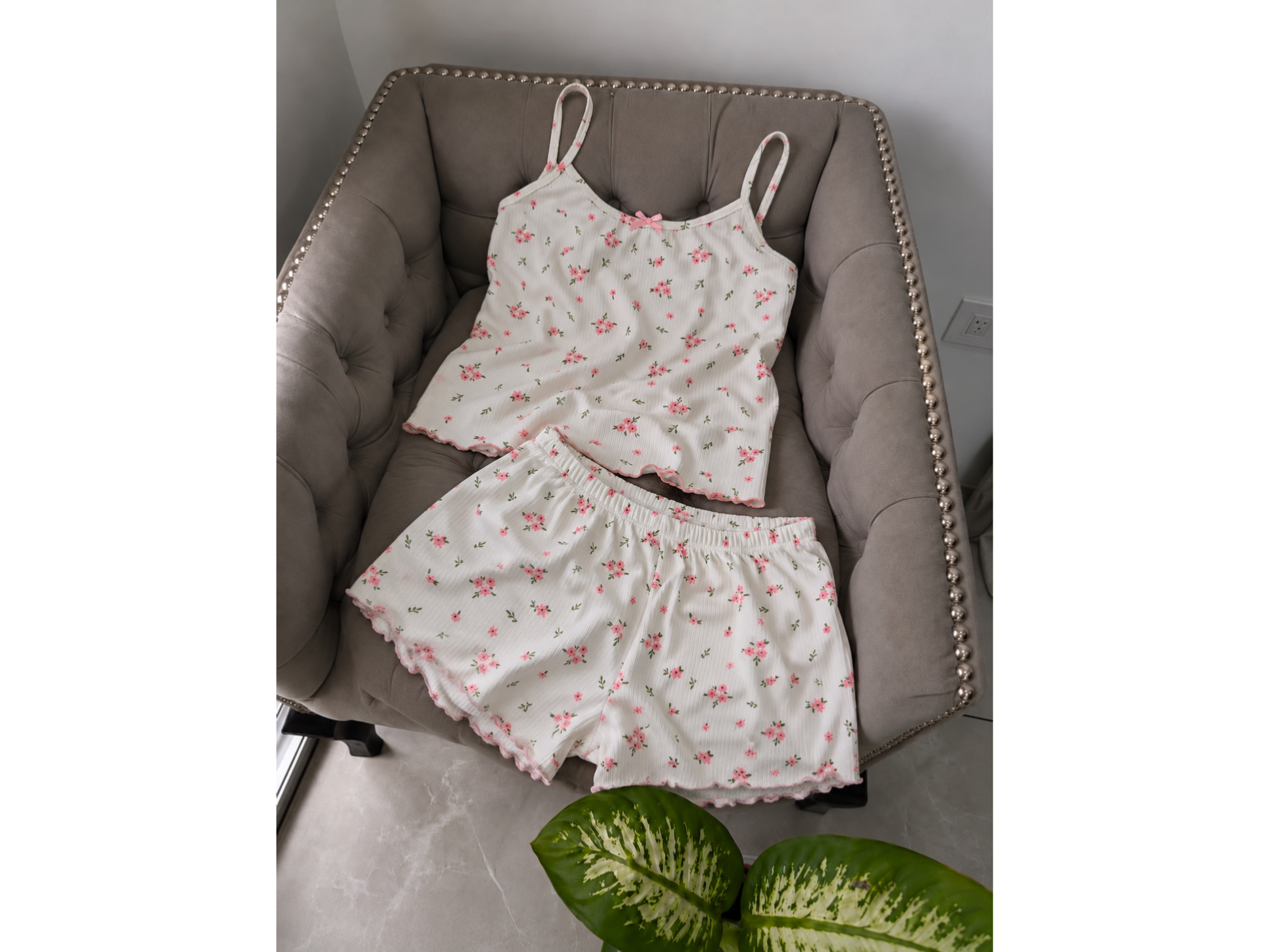 PIJAMA ROSITAS BLANCO