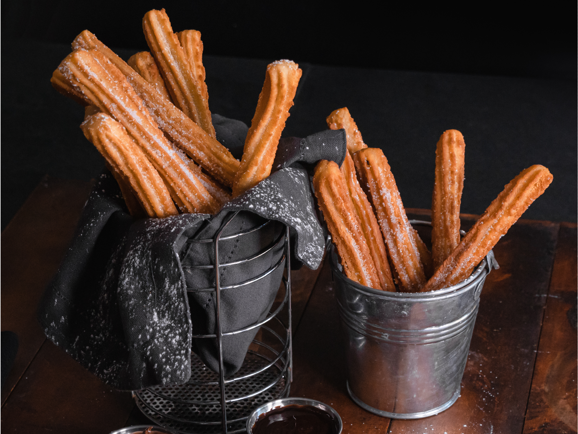 12 Churros Españoles + 2 Salsas