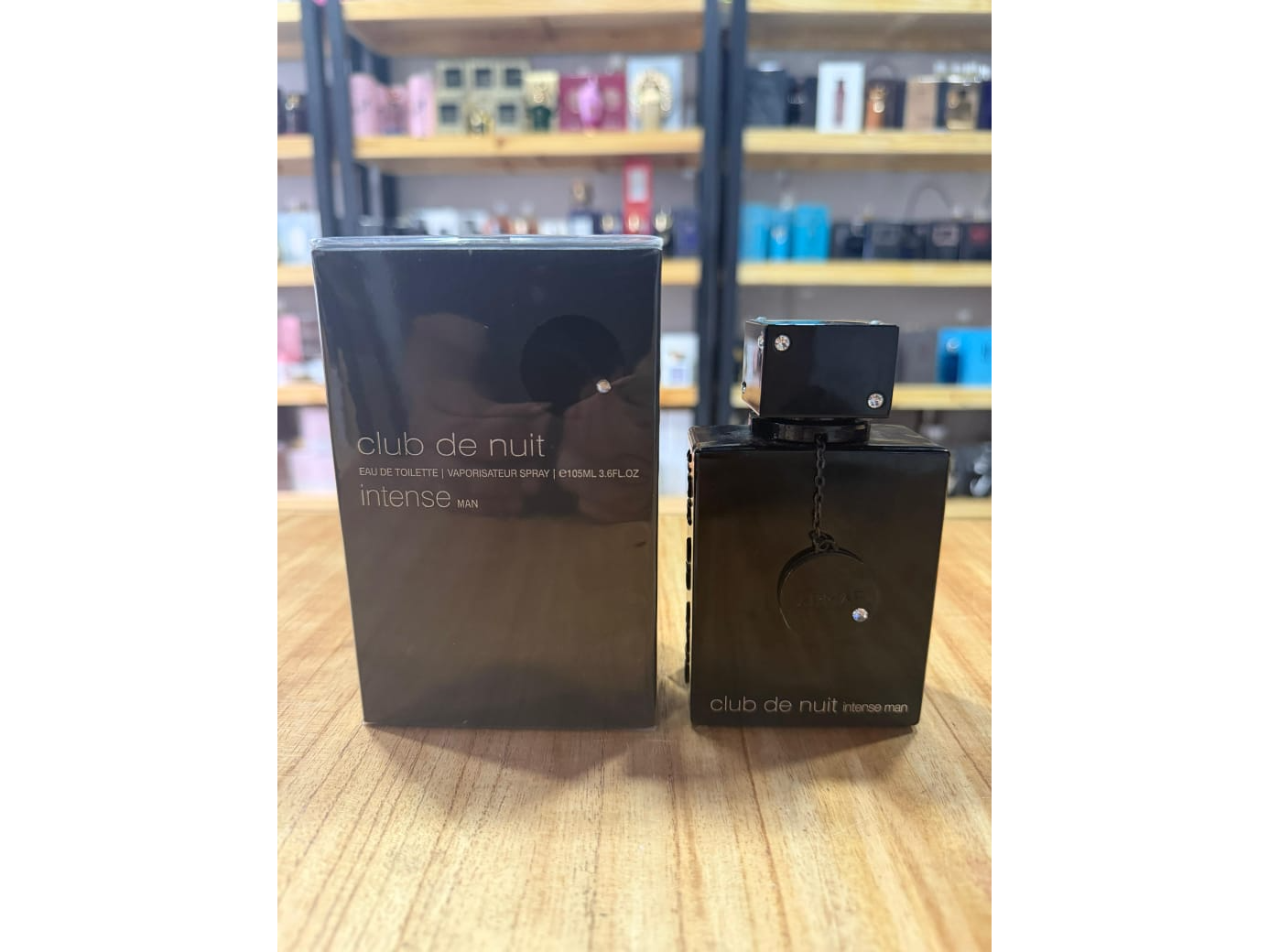 Club de Nuit intense man