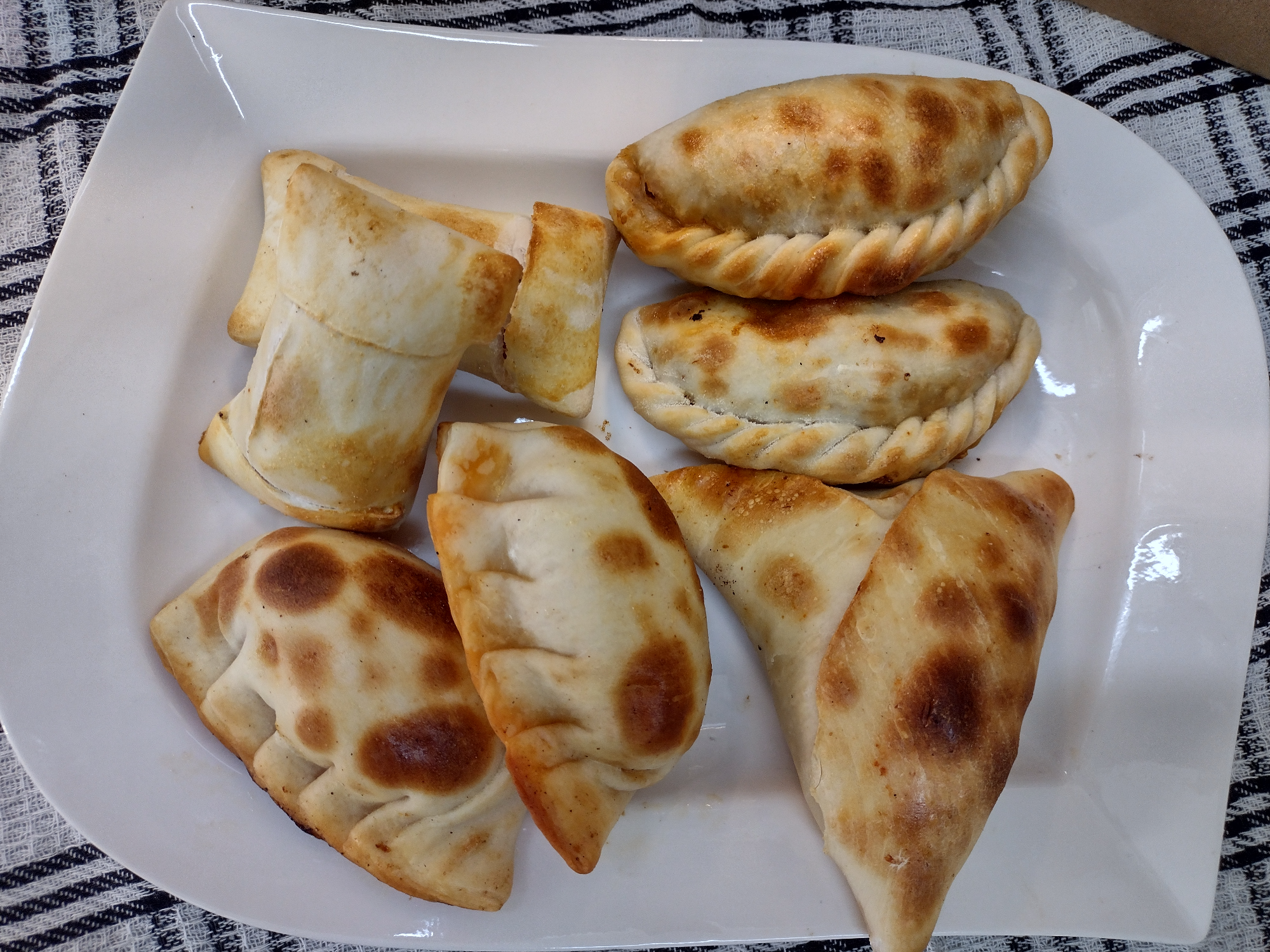 EMPANADAS DOCENA