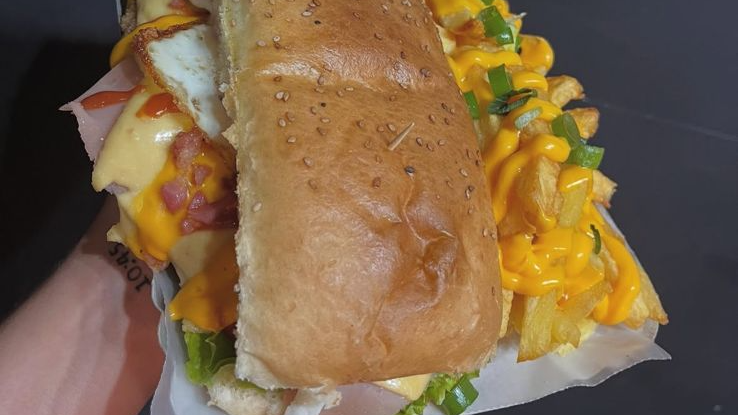 SANDWICHES DE MILANESA