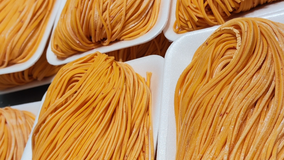 fideos huevo y morron x 1/2kg