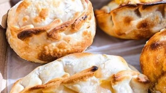 Empanadas (cocidas horno a leña)