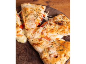 Pizza Clásica de ALMA DE PUEBLO