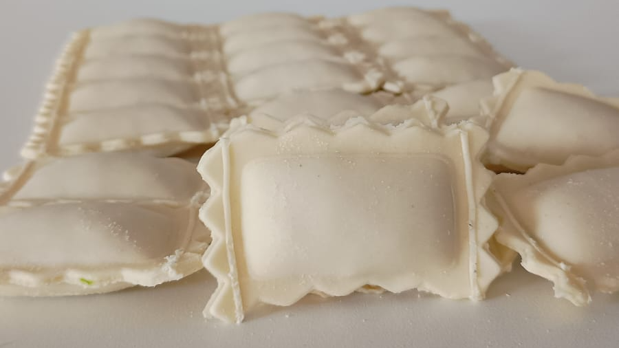 Raviolones