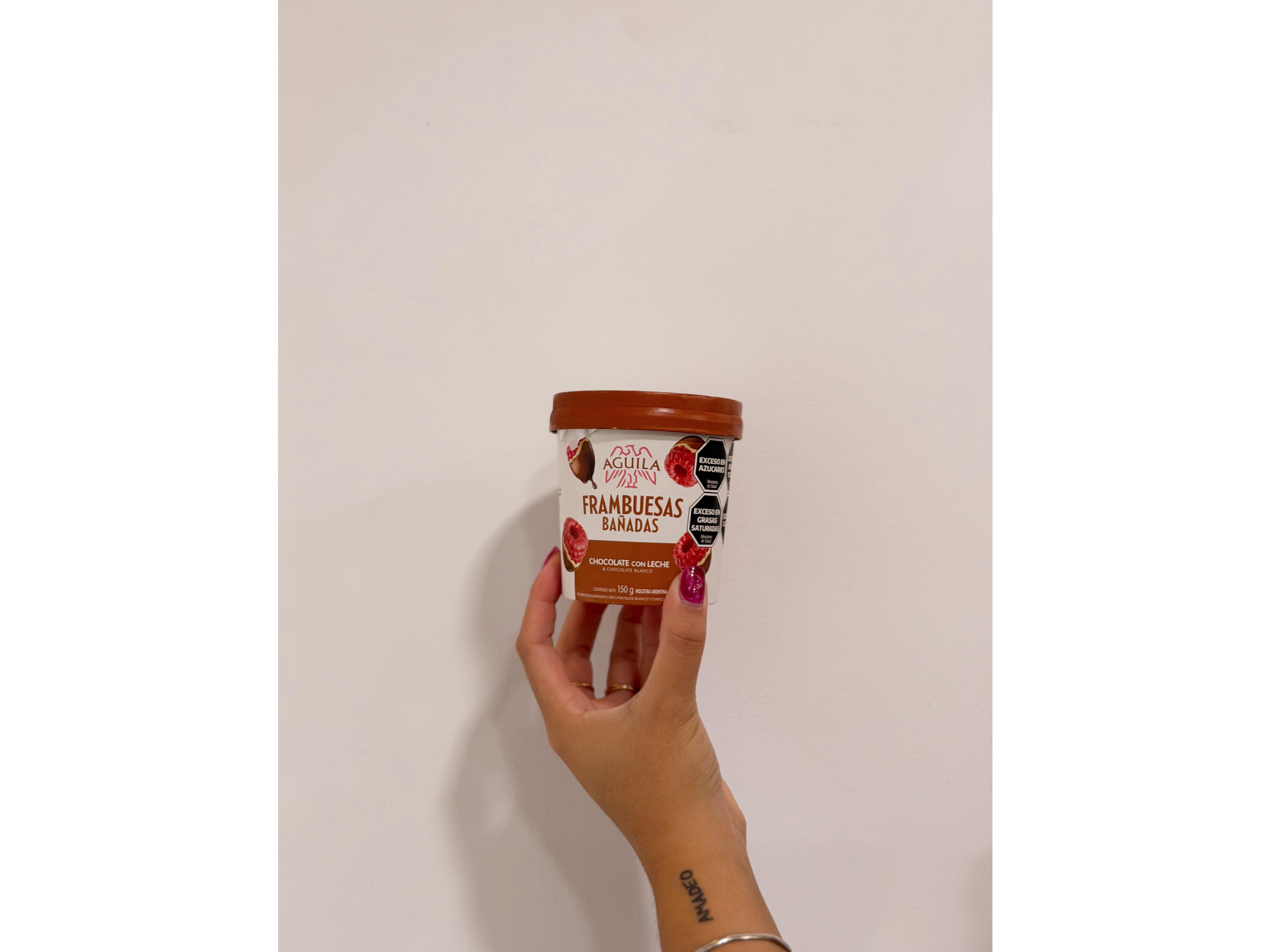 Frambuesa águila chocolate con leche