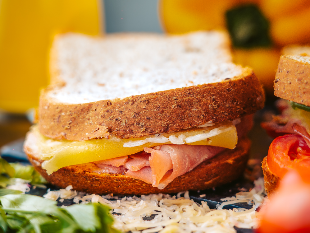 Sandwich en pan integral de molde