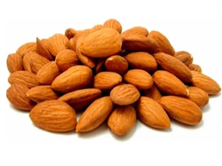 Almendra entera guara mediana x 1 kg