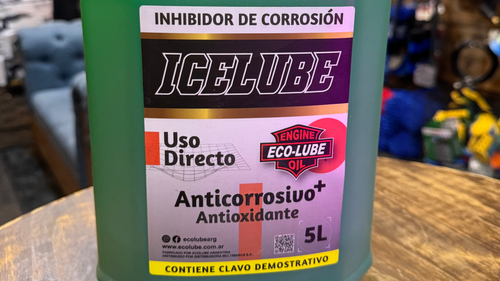 Agua Desmineralizada y líquido Refrigerante