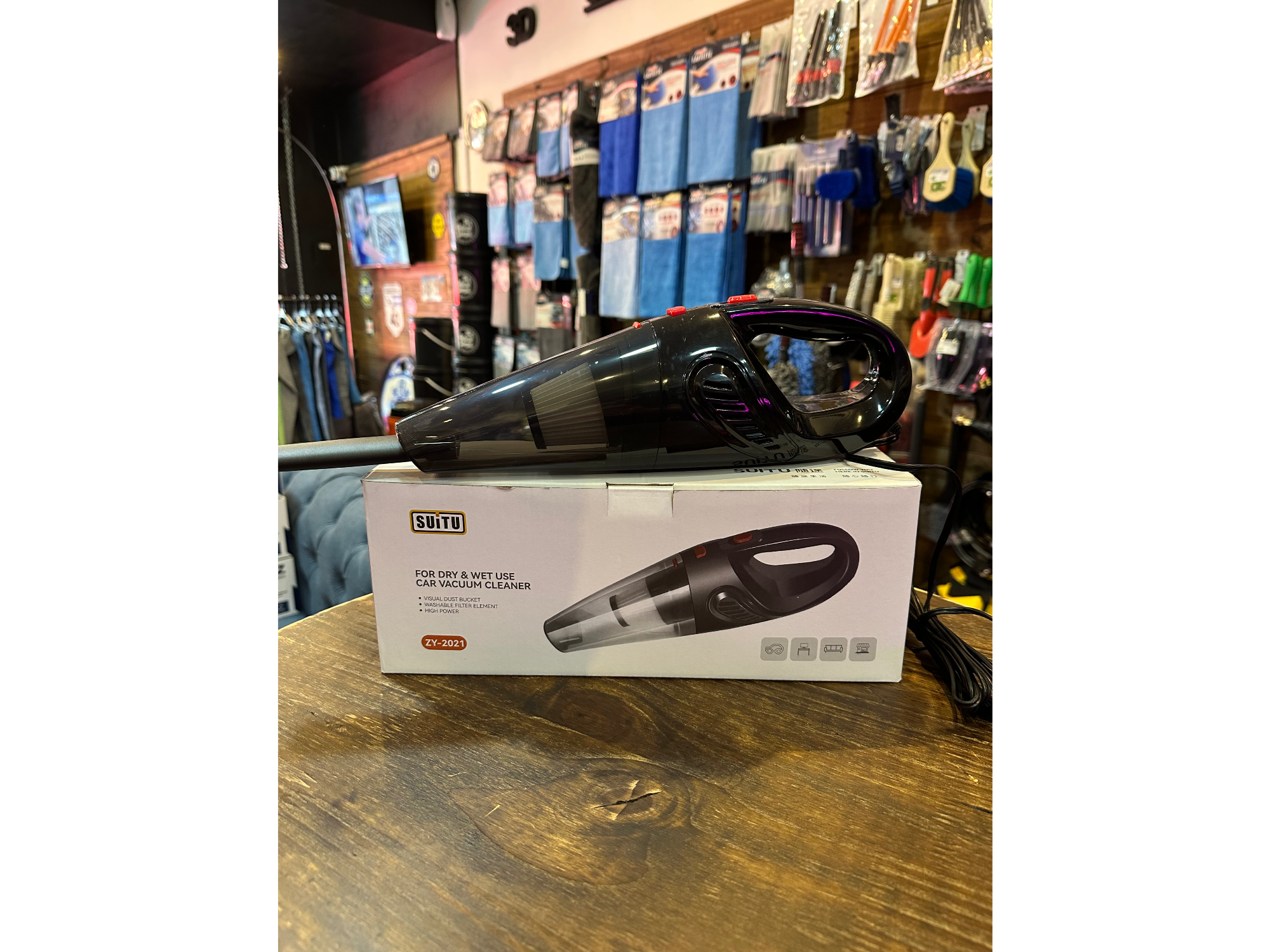 Aspiradora de mano con cable 12V