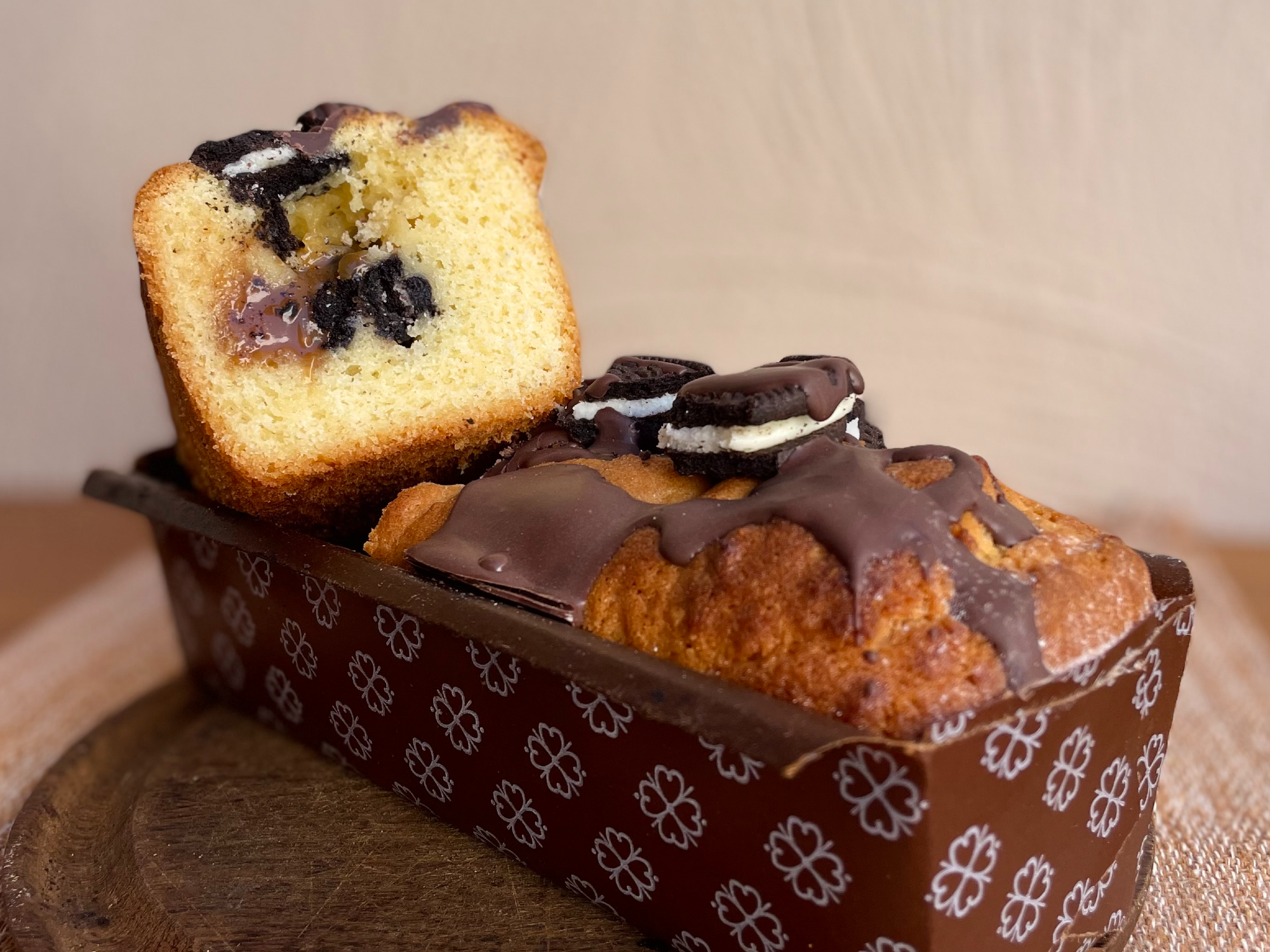 Budín de oreo y dulce de leche