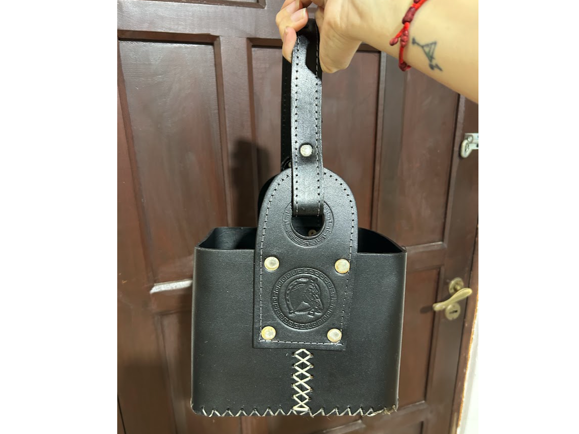 CANASTA CUERO NEGRA PREMIUM