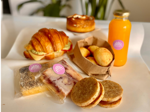 Box mixto de Mutisia Pasteleria