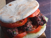 Sándwich de Asadito Árabe en Pan Árabe