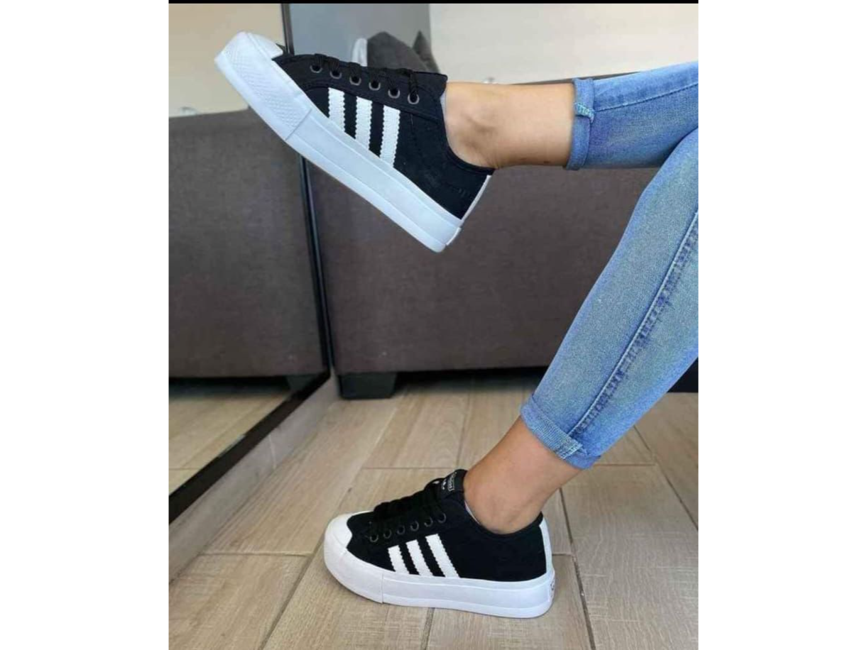 Adidas niza negra