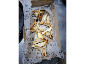 Empanadas arabes por docena de Grecia Food Truck
