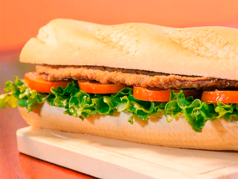 Lechuga y tomate individual con papas (come uno) de Crazy food