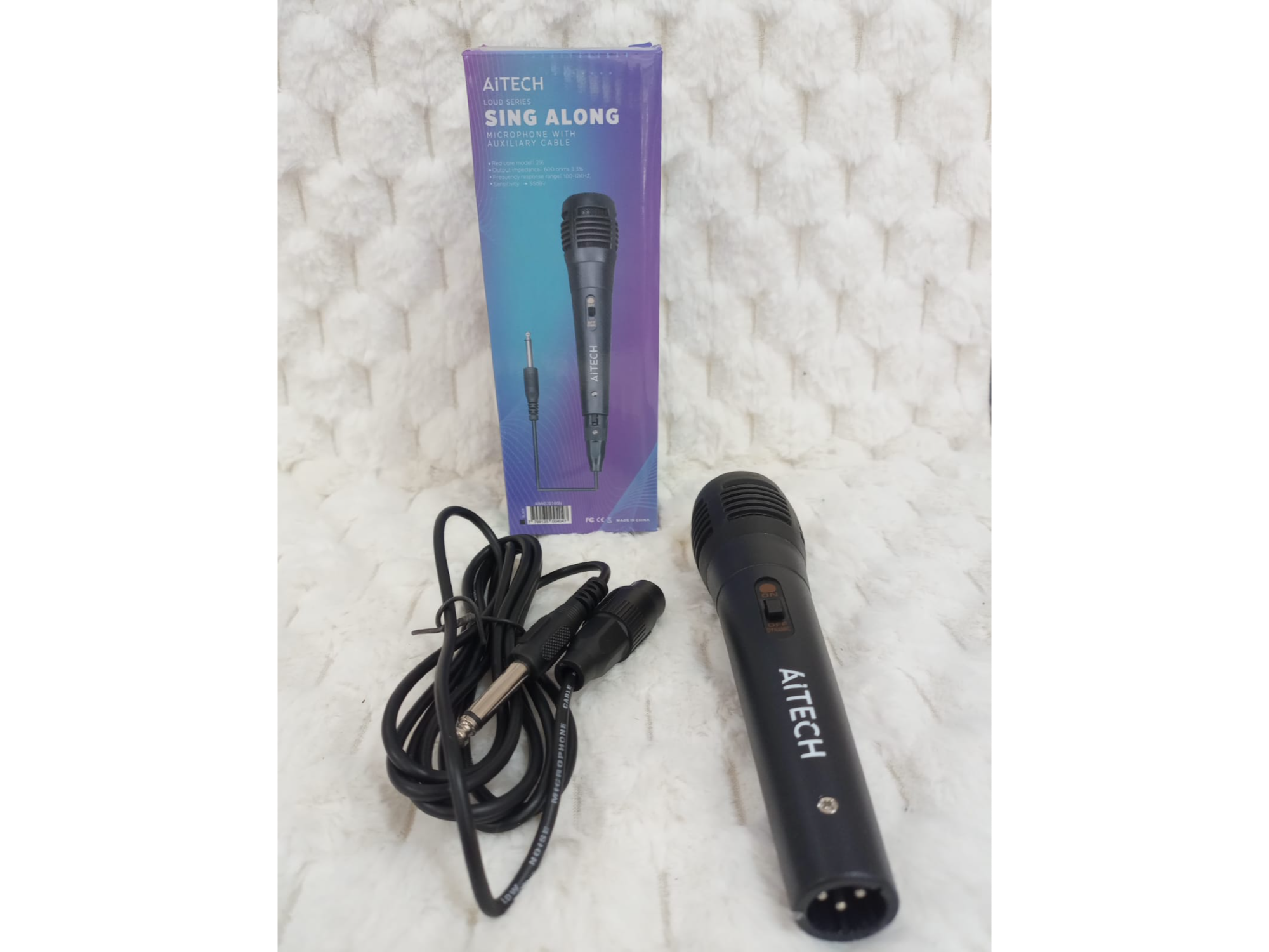 Micrófono con cable auxiliar Aitech