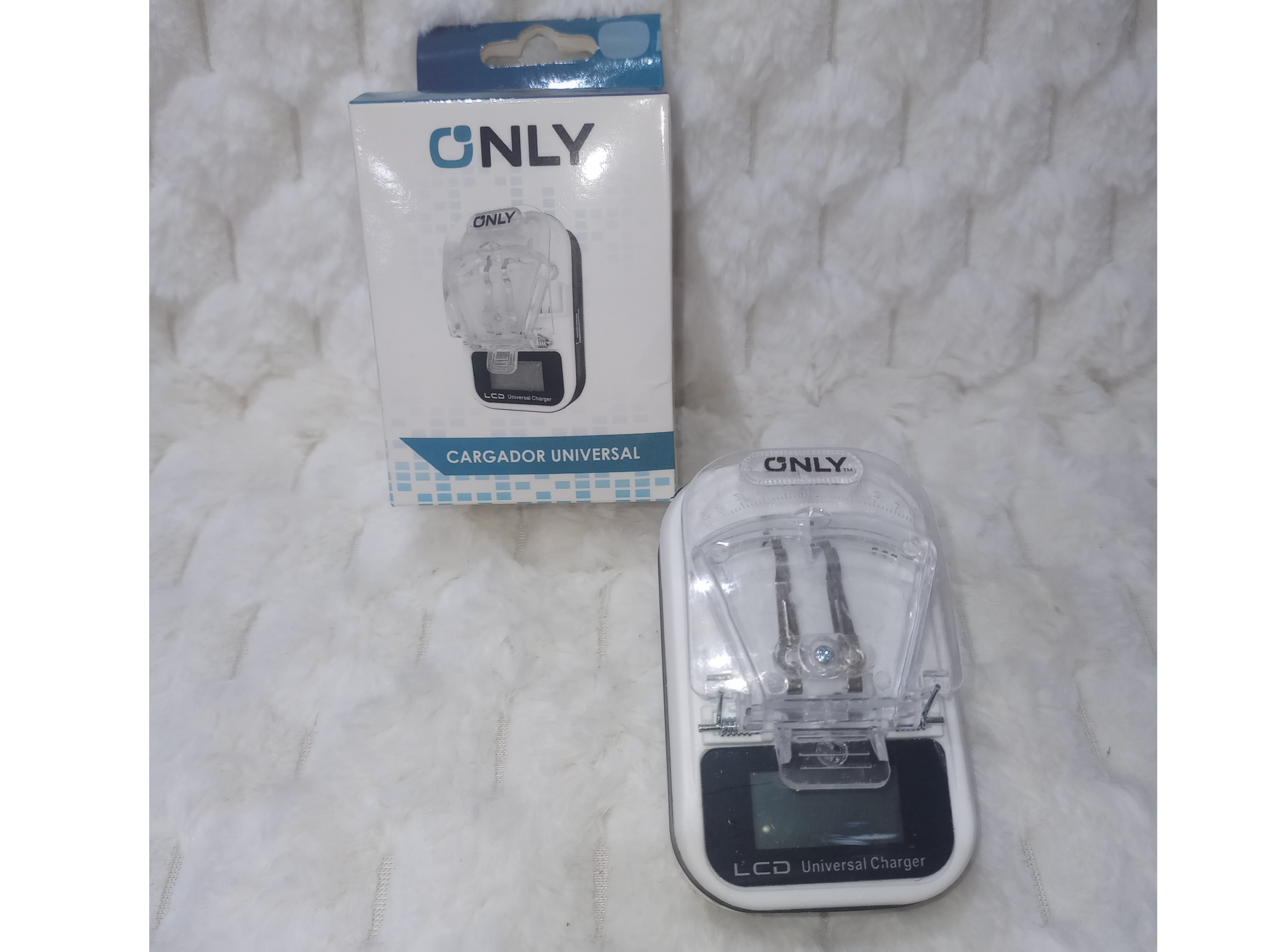 Cargador Universal UN-LC1 De Baterias Celulares Y Cámaras