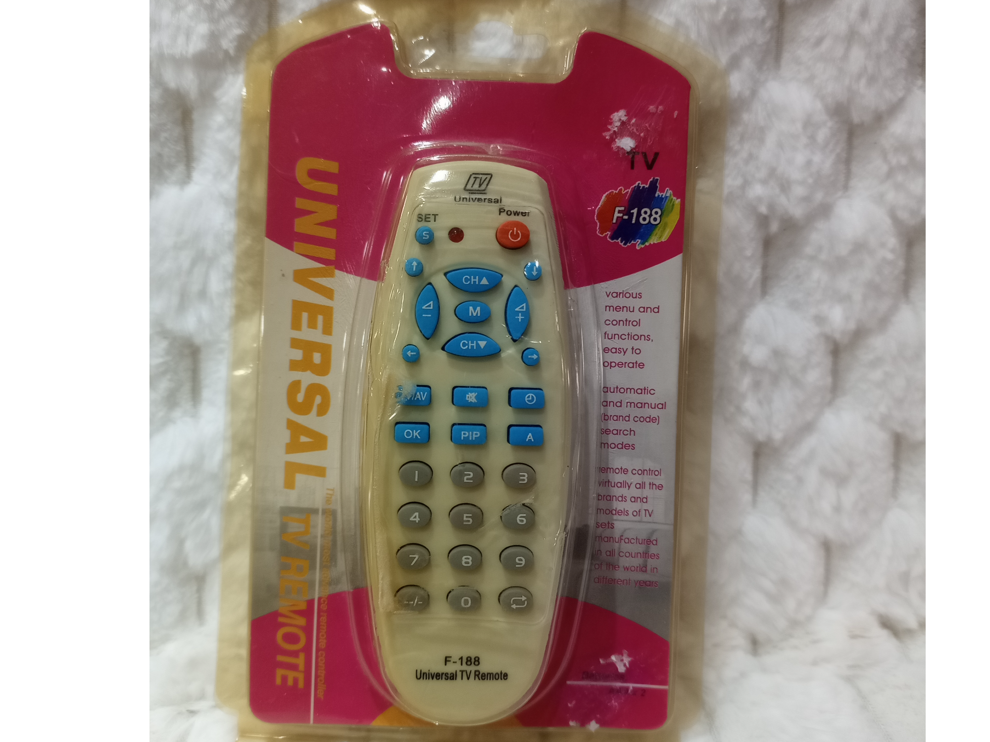 Control remoto universal chico F-188 2 pilas AAA