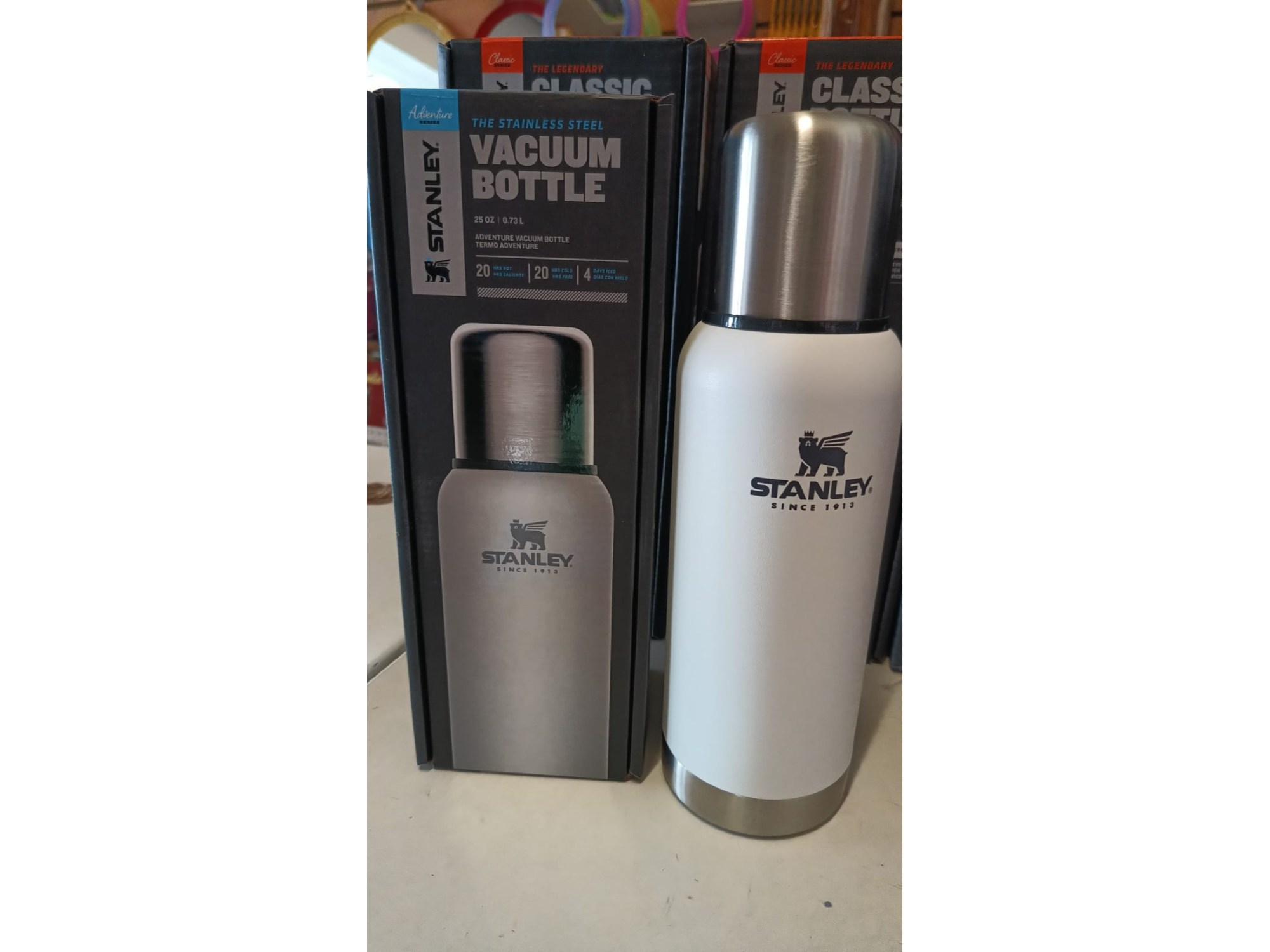 Termo Adventure Stanley 739ml pico Cebador Blanco
