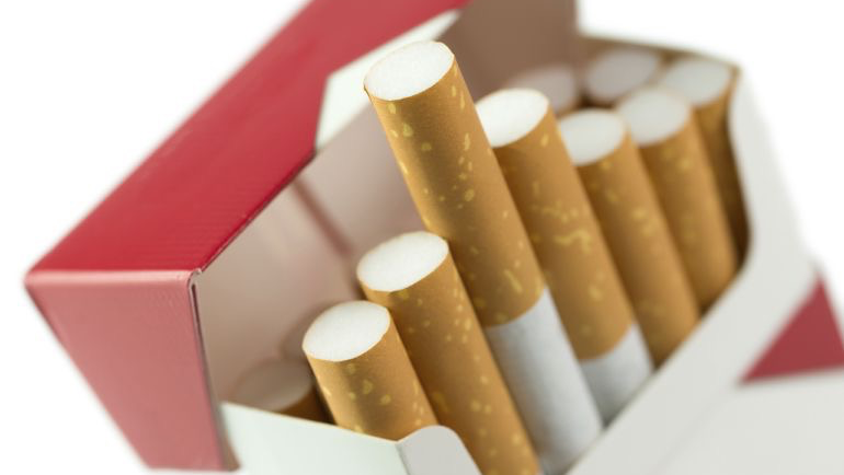 CIGARRILLOS Y TABACOS
