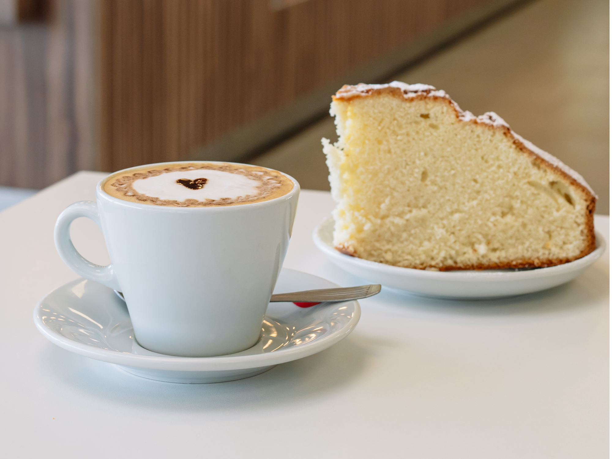 CAFÉ DOBLE + PORCION DE BIZCOCHUELO